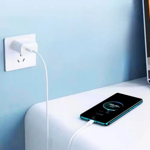 Cabo de dados Carregador Tipo C - 2.4 A - 1 Ano de Garantia